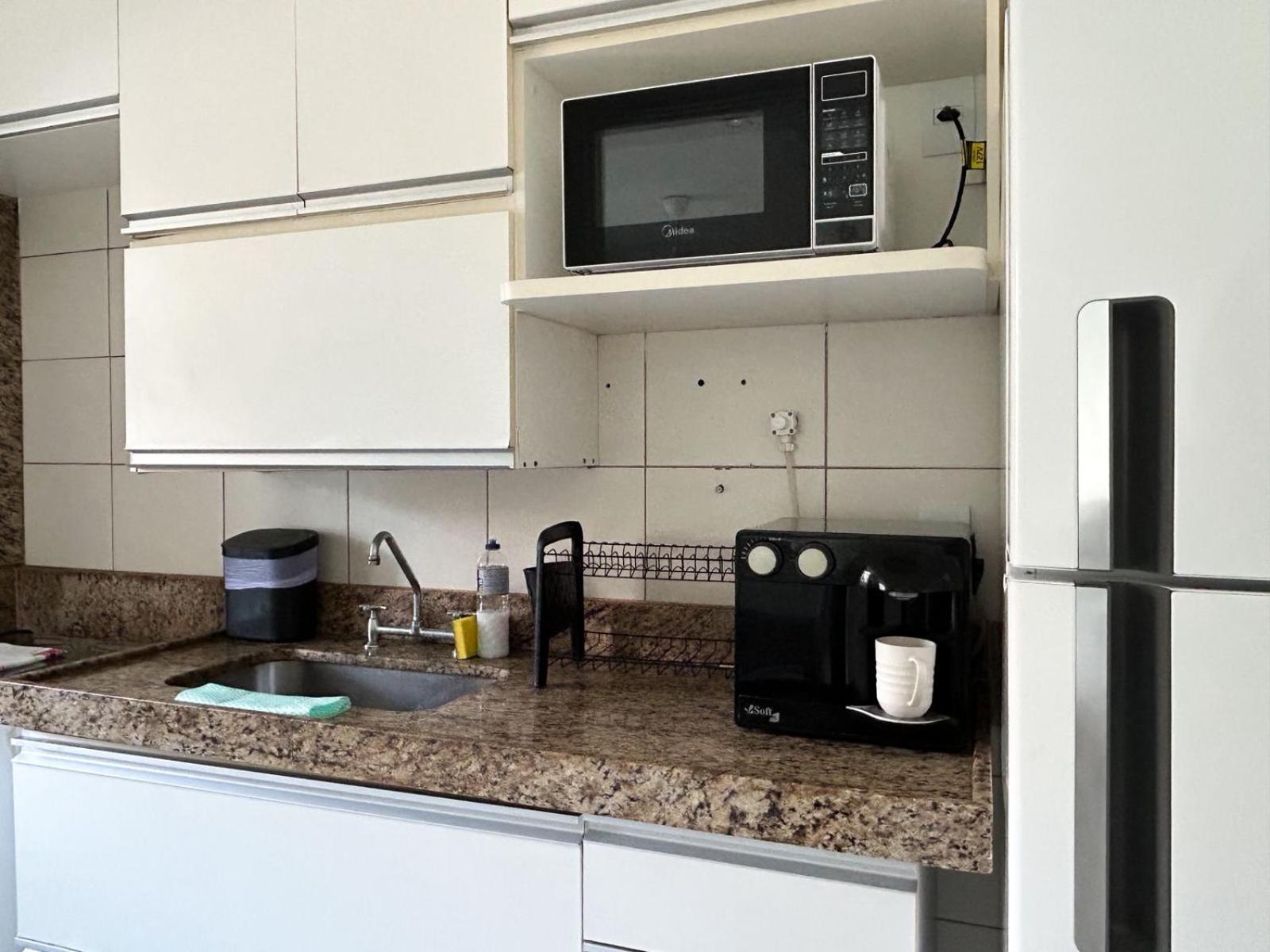 Apto Na Barra A Poucos Minutos Do Metro E Da Apartment